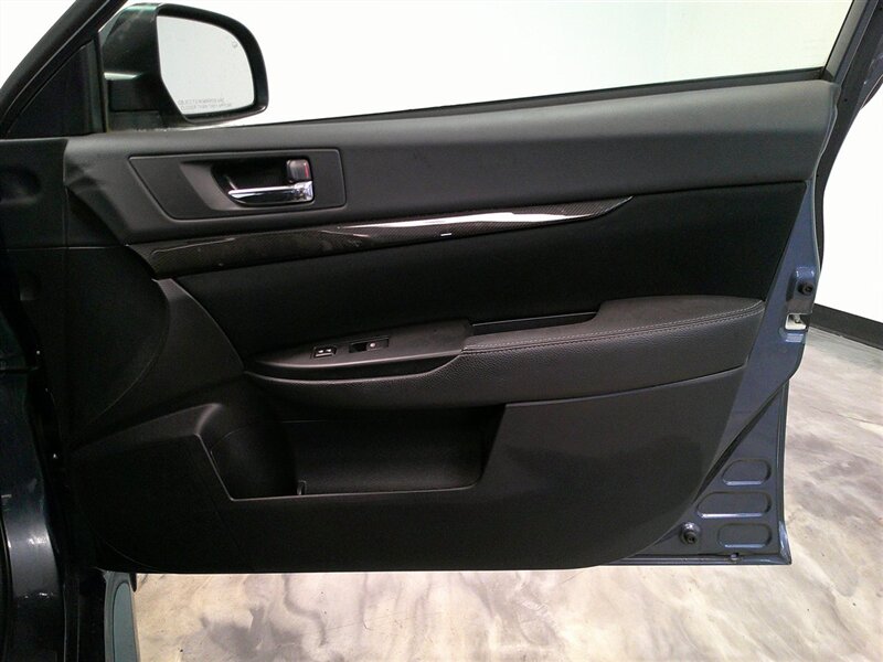 2014 Subaru Legacy 2.5i Sport - Photo 31 - Spencerport, NY 14559