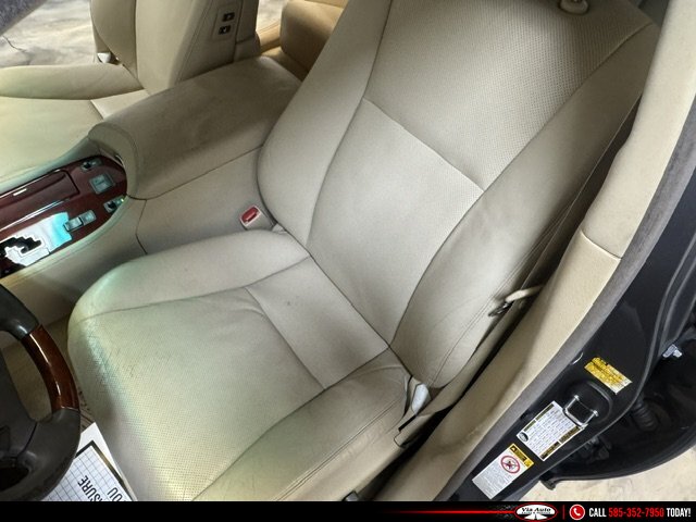 2012 Lexus LS - Photo 28 - Spencerport, NY 14559