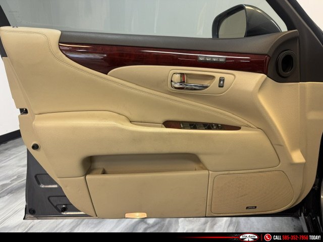 2012 Lexus LS - Photo 34 - Spencerport, NY 14559