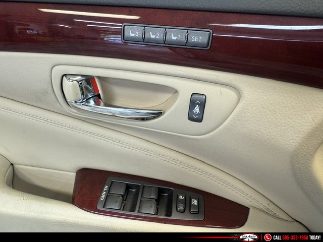 2012 Lexus LS - Photo 35 - Spencerport, NY 14559