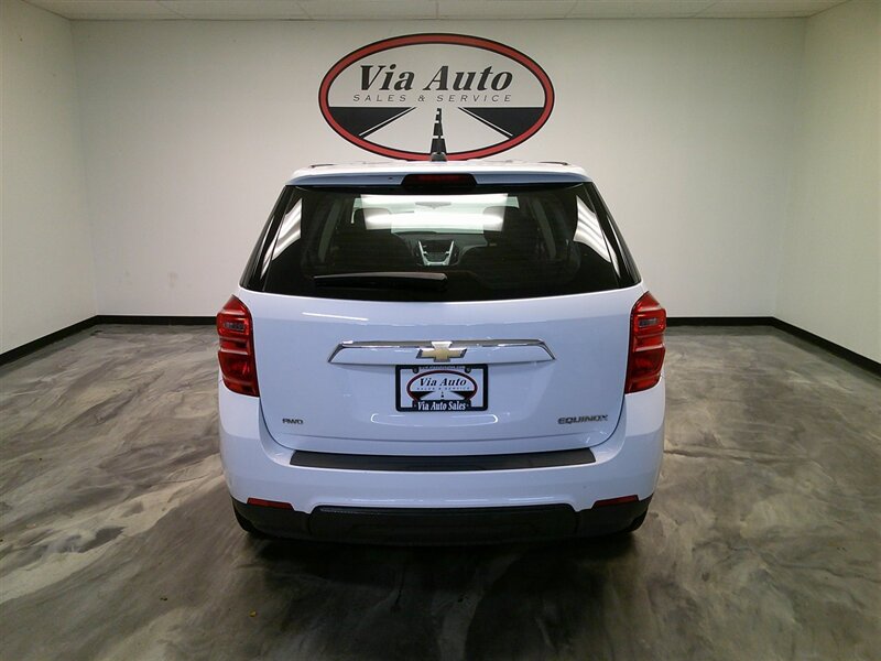 2016 Chevrolet Equinox LS - Photo 8 - Spencerport, NY 14559