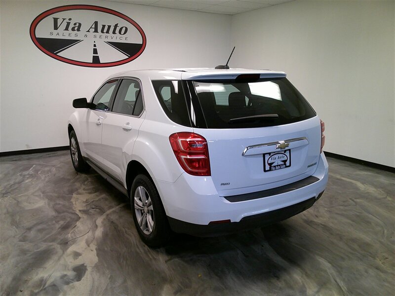 2016 Chevrolet Equinox LS - Photo 9 - Spencerport, NY 14559