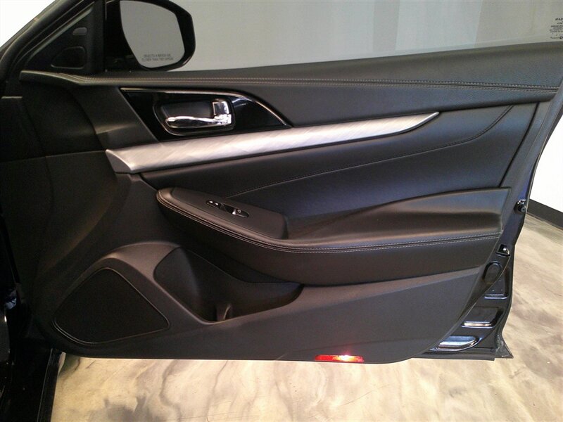2016 Nissan Maxima SL photo 36