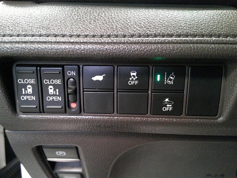 2018 Honda Odyssey EX-L   - Photo 26 - Spencerport, NY 14559