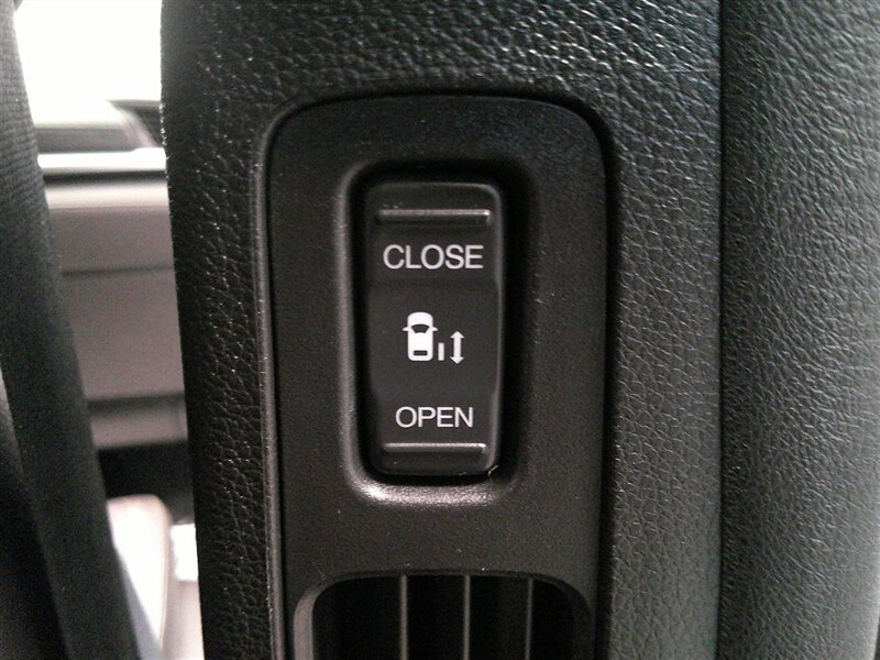 2018 Honda Odyssey EX-L   - Photo 27 - Spencerport, NY 14559