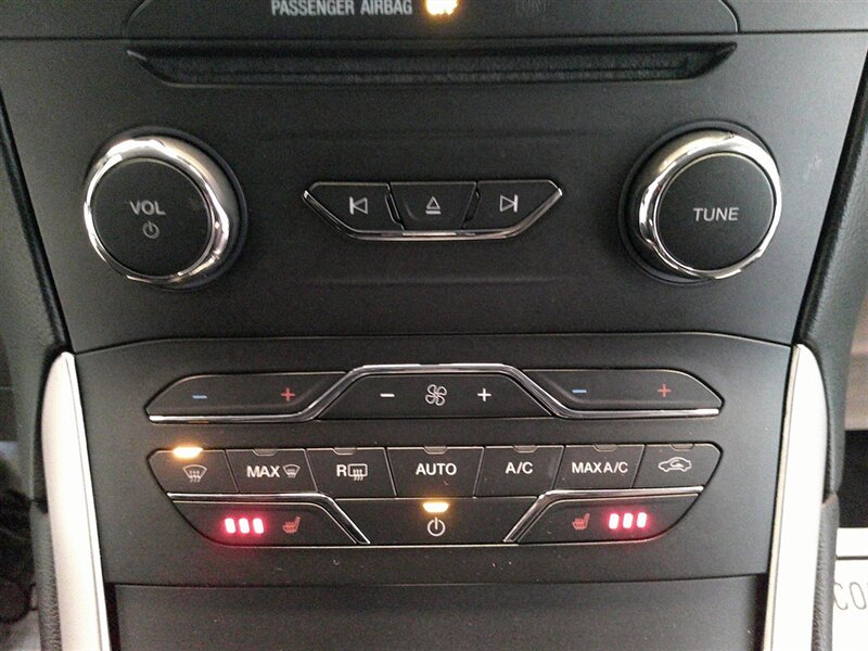 2018 Ford Edge SEL - Photo 18 - Spencerport, NY 14559