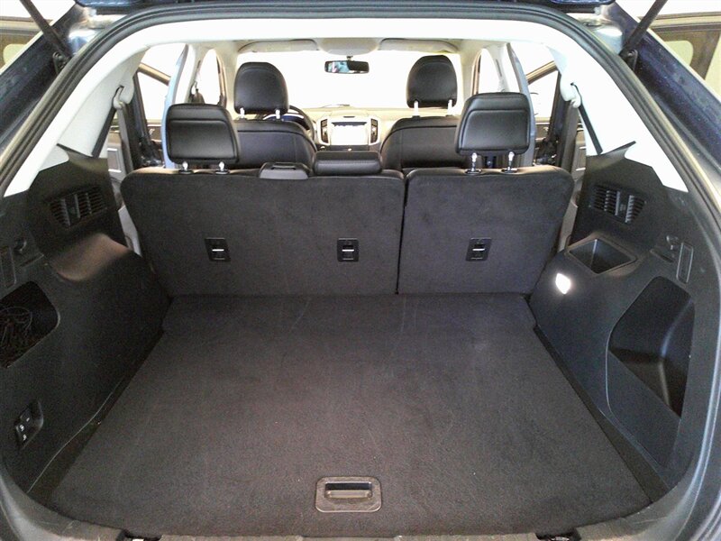 2018 Ford Edge SEL - Photo 32 - Spencerport, NY 14559