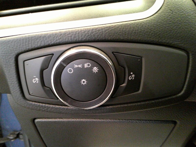 2018 Ford Edge SEL - Photo 26 - Spencerport, NY 14559