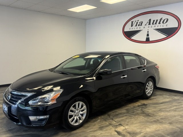 2015 Nissan Altima 2.5 S - Photo 4 - Spencerport, NY 14559