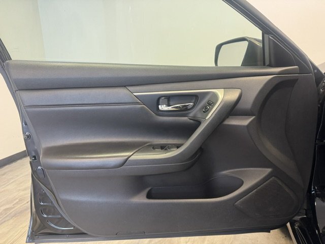 2015 Nissan Altima 2.5 S - Photo 26 - Spencerport, NY 14559