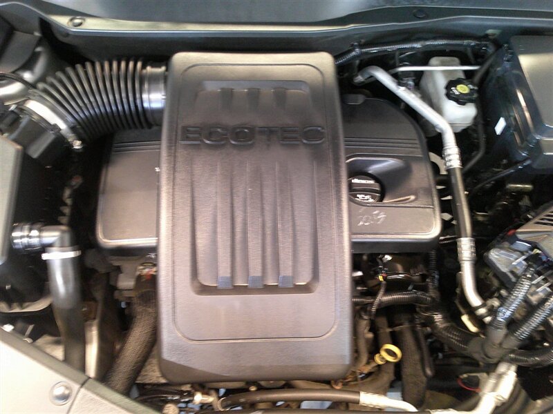 2017 Chevrolet Equinox LT - Photo 3 - Spencerport, NY 14559