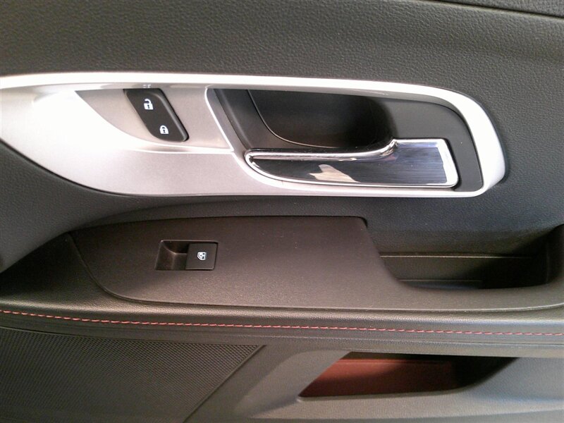 2017 Chevrolet Equinox LT - Photo 33 - Spencerport, NY 14559