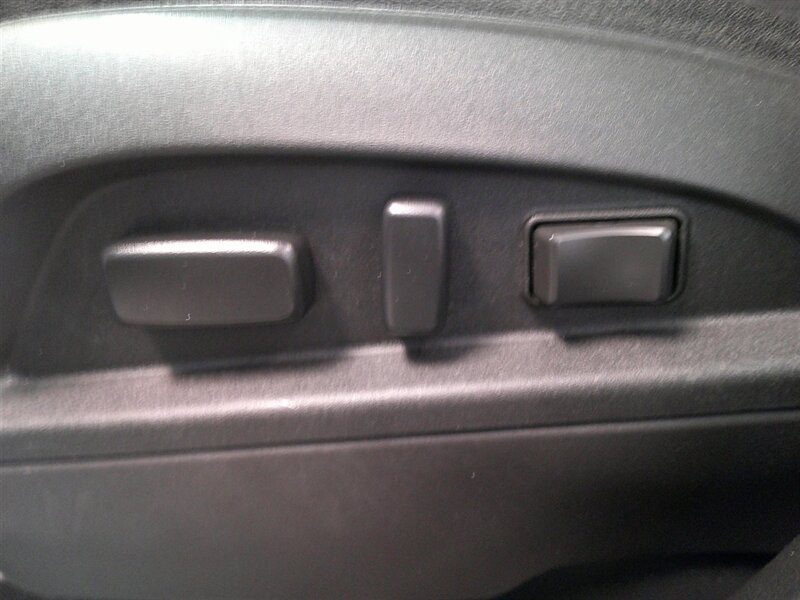 2017 Chevrolet Equinox LT - Photo 27 - Spencerport, NY 14559