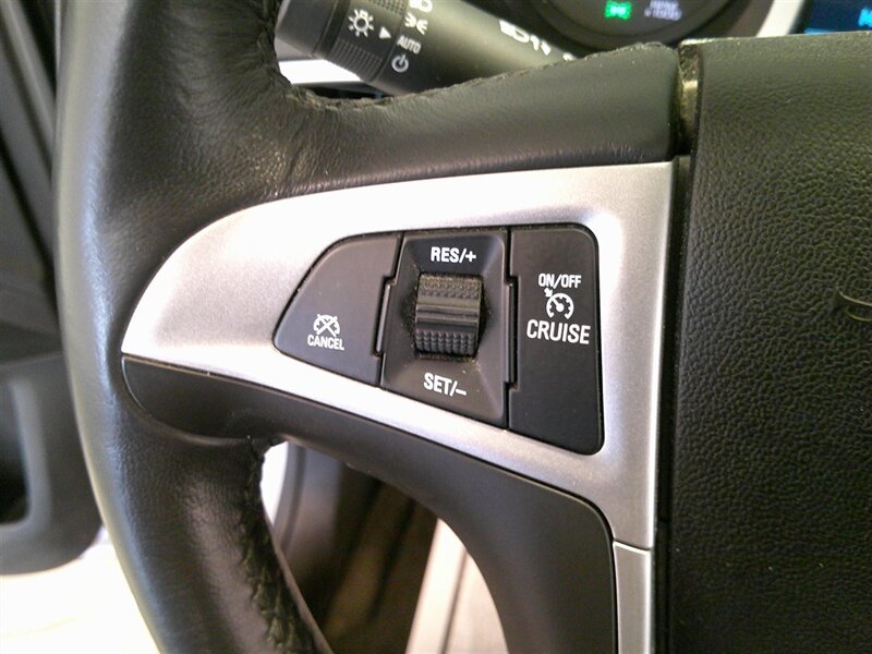 2017 Chevrolet Equinox LT - Photo 15 - Spencerport, NY 14559