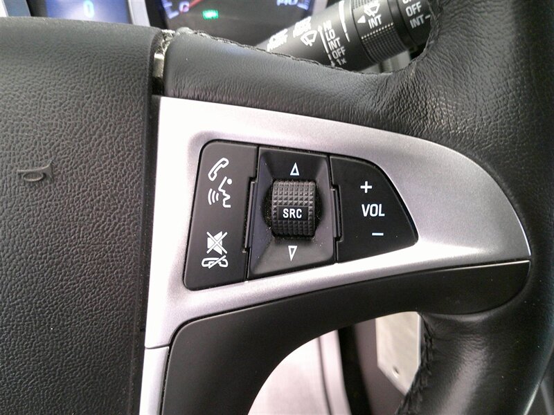 2017 Chevrolet Equinox LT - Photo 16 - Spencerport, NY 14559