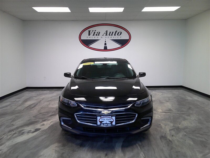 2016 Chevrolet Malibu LT - Photo 5 - Spencerport, NY 14559