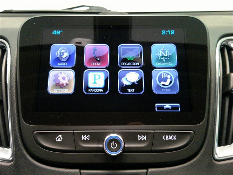 2016 Chevrolet Malibu LT - Photo 20 - Spencerport, NY 14559