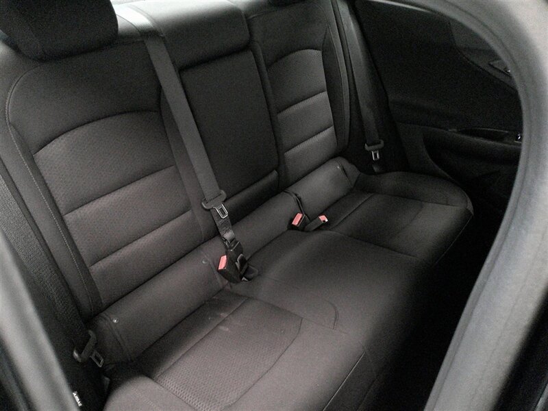 2016 Chevrolet Malibu LT - Photo 29 - Spencerport, NY 14559