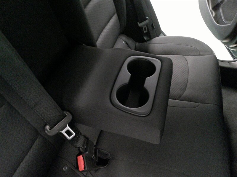 2016 Chevrolet Malibu LT - Photo 30 - Spencerport, NY 14559