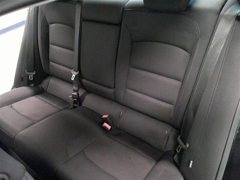 2016 Chevrolet Malibu LT - Photo 28 - Spencerport, NY 14559