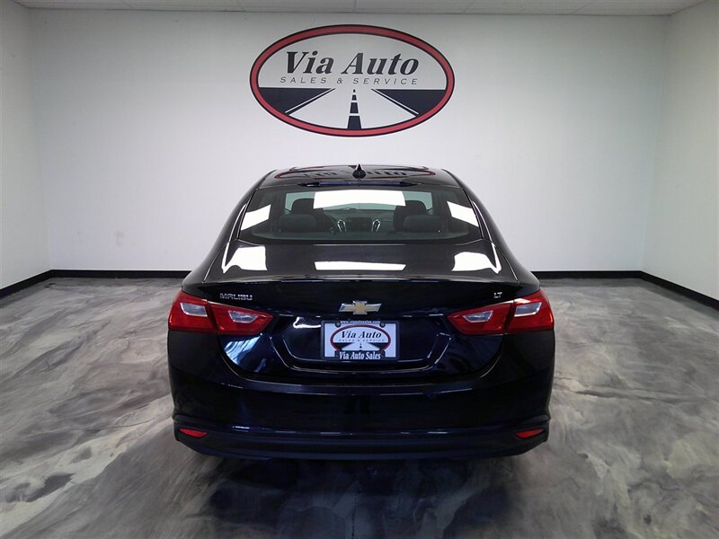 2016 Chevrolet Malibu LT - Photo 10 - Spencerport, NY 14559