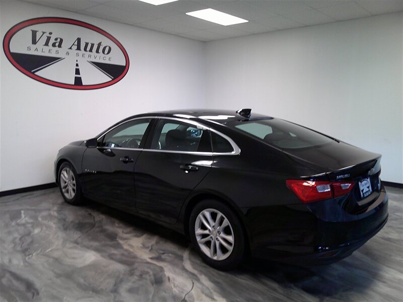 2016 Chevrolet Malibu LT - Photo 12 - Spencerport, NY 14559