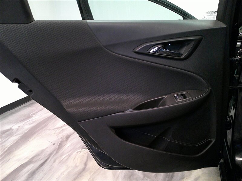 2016 Chevrolet Malibu LT - Photo 36 - Spencerport, NY 14559