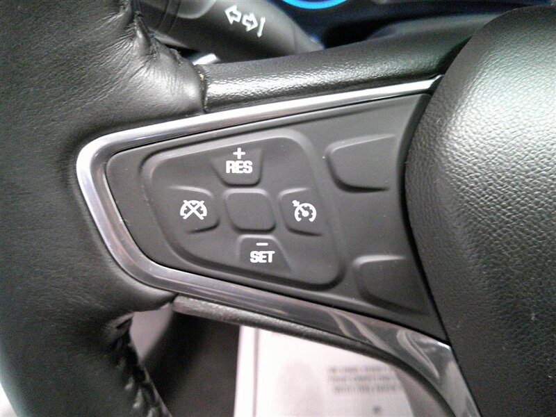 2016 Chevrolet Malibu LT - Photo 14 - Spencerport, NY 14559