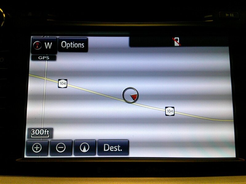 2017 Toyota Highlander XLE - Photo 16 - Spencerport, NY 14559