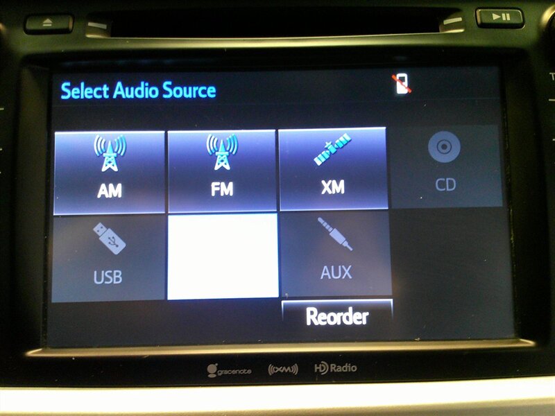 2017 Toyota Highlander XLE - Photo 14 - Spencerport, NY 14559