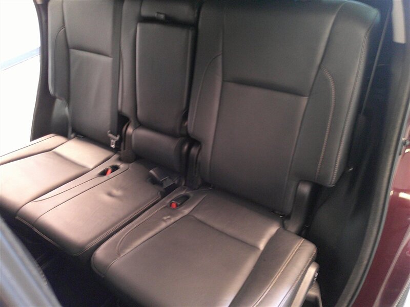 2017 Toyota Highlander XLE - Photo 27 - Spencerport, NY 14559