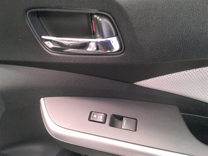 2015 Honda CR-V EX-L - Photo 39 - Spencerport, NY 14559