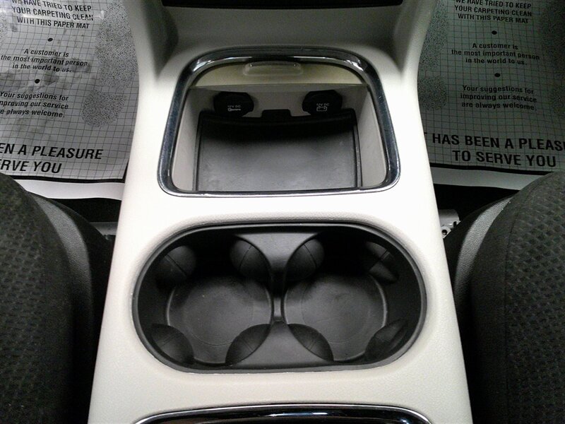 2016 Dodge Grand Caravan SXT - Photo 6 - Spencerport, NY 14559