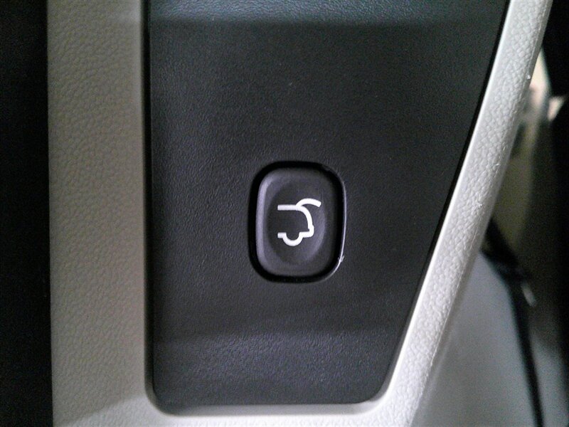 2016 Dodge Grand Caravan SXT - Photo 15 - Spencerport, NY 14559