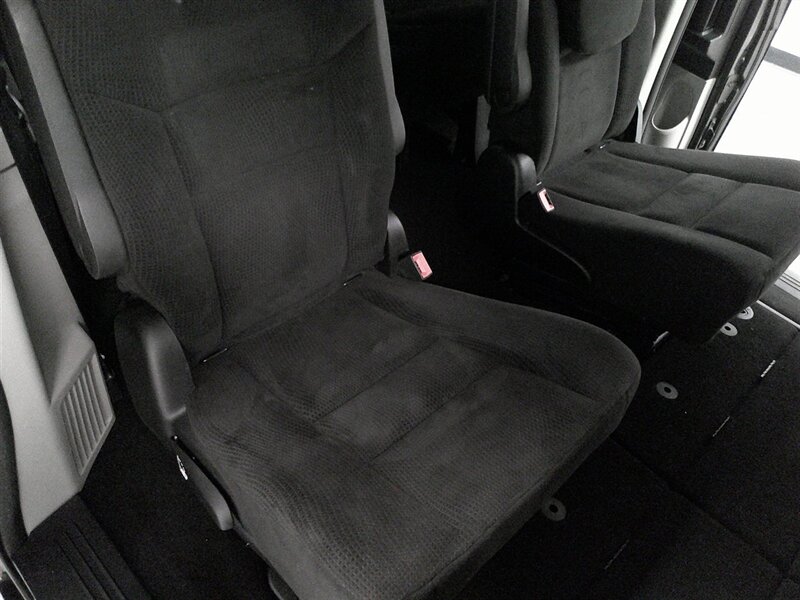 2016 Dodge Grand Caravan SXT - Photo 11 - Spencerport, NY 14559