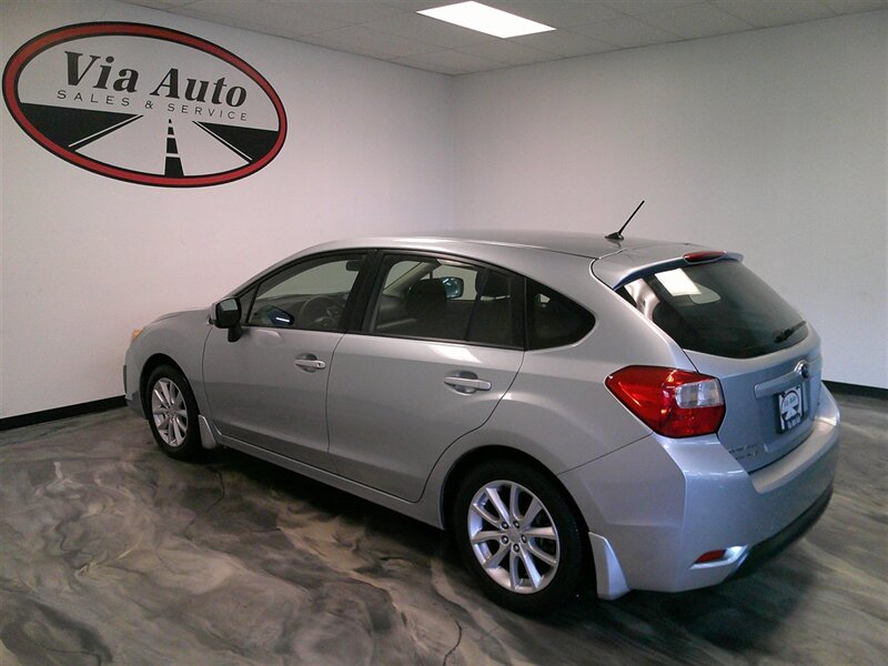 2013 Subaru Impreza 2.0i Premium - Photo 10 - Spencerport, NY 14559