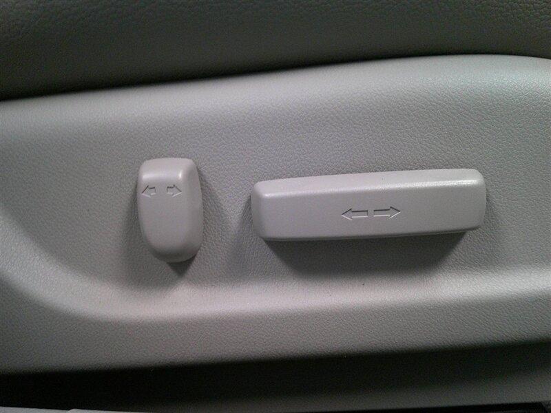 2012 Honda Accord EX-L V6 - Photo 30 - Spencerport, NY 14559