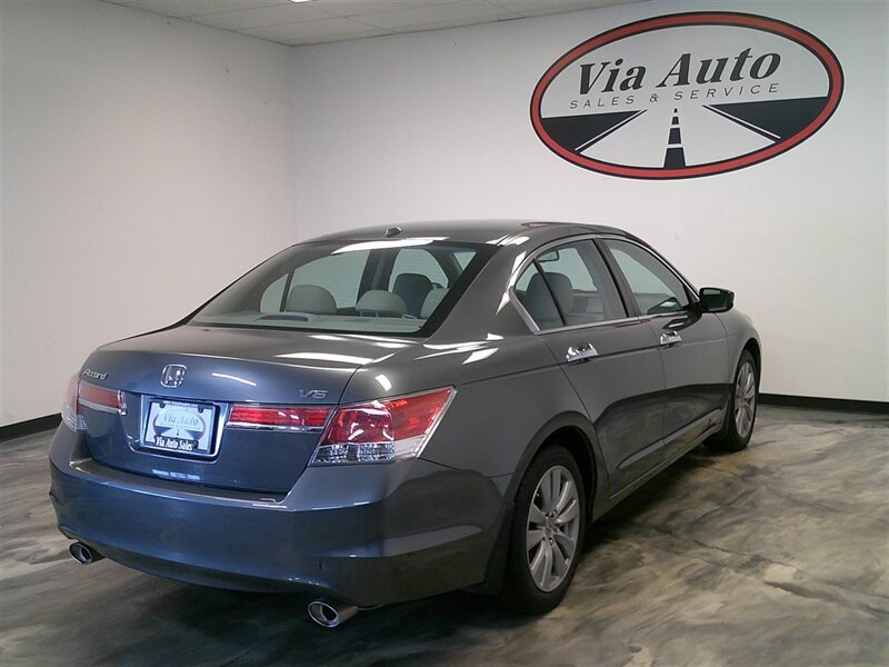 2012 Honda Accord EX-L V6 - Photo 9 - Spencerport, NY 14559