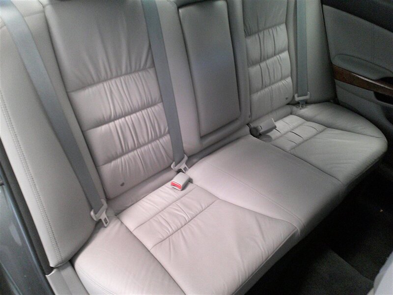 2012 Honda Accord EX-L V6 - Photo 33 - Spencerport, NY 14559