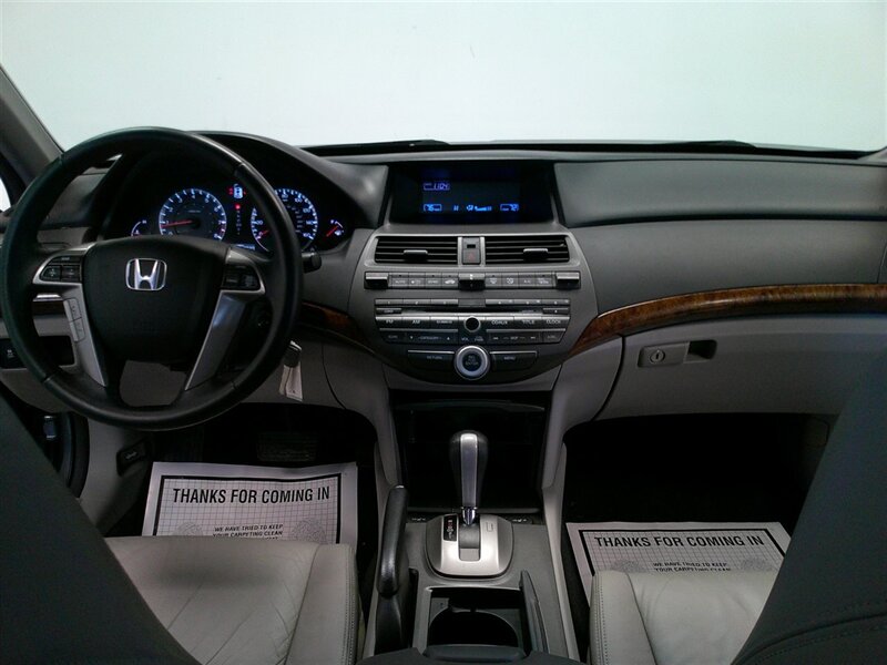 2012 Honda Accord EX-L V6 - Photo 3 - Spencerport, NY 14559