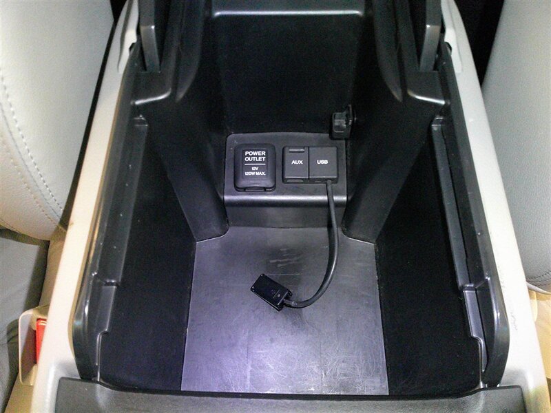 2012 Honda Accord EX-L V6 - Photo 24 - Spencerport, NY 14559