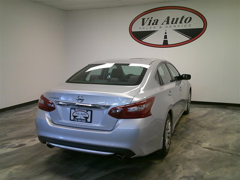 2018 Nissan Altima 2.5 S - Photo 7 - Spencerport, NY 14559