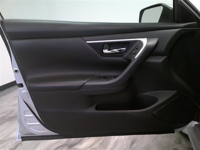 2018 Nissan Altima 2.5 S - Photo 33 - Spencerport, NY 14559