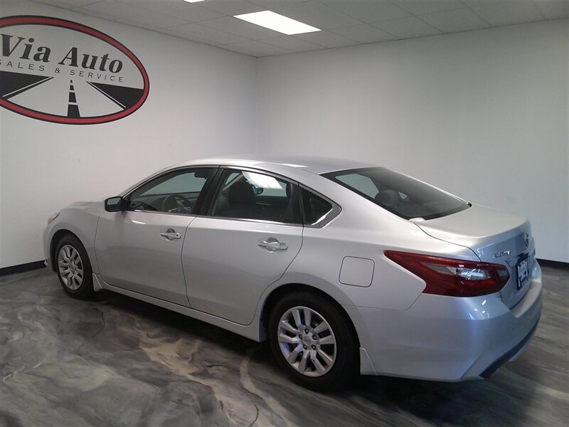 2018 Nissan Altima 2.5 S - Photo 10 - Spencerport, NY 14559