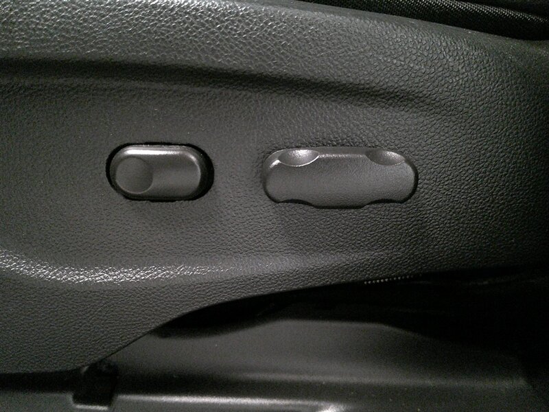 2015 Chevrolet Trax LT - Photo 15 - Spencerport, NY 14559