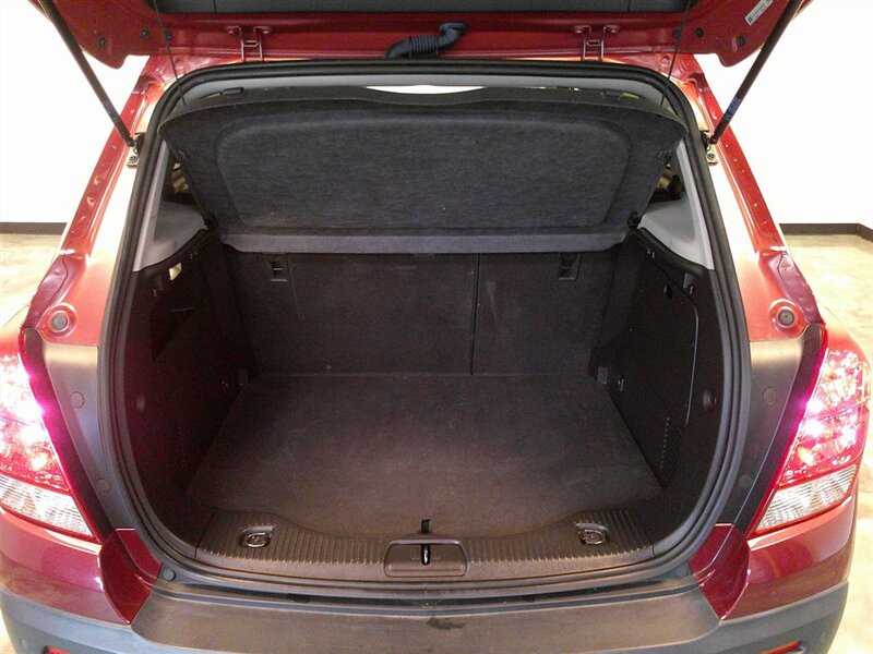 2015 Chevrolet Trax LT - Photo 13 - Spencerport, NY 14559