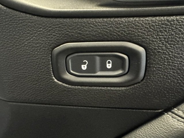 2019 Jeep Wrangler Sahara - Photo 39 - Spencerport, NY 14559