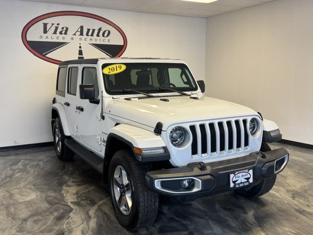 2019 Jeep Wrangler Sahara   - Photo 1 - Spencerport, NY 14559