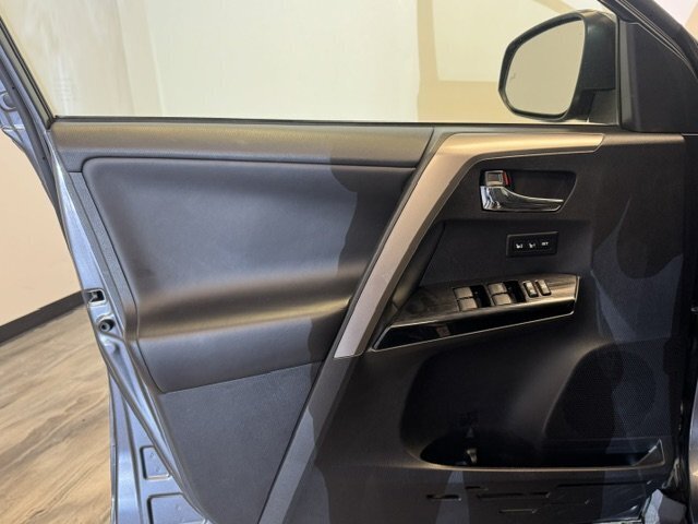 2018 Toyota RAV4 Limited - Photo 36 - Spencerport, NY 14559