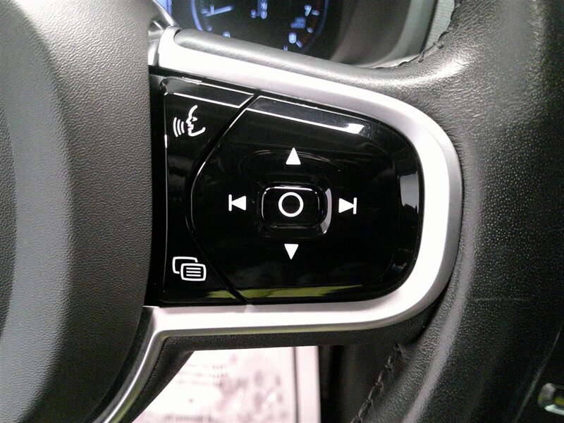 2020 Volvo XC90 T6 Momentum 7-Passen - Photo 17 - Spencerport, NY 14559